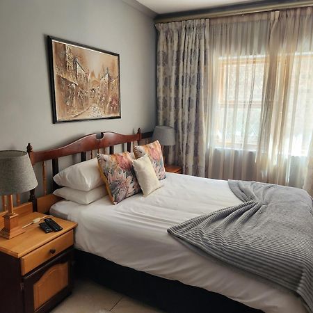 Lagoon Breeze Guest House Найсне Экстерьер фото