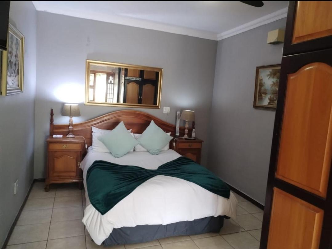 Lagoon Breeze Guest House Найсне Экстерьер фото